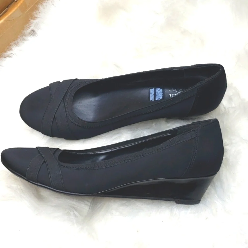East5th East 5th Sasha Wedge Pumps Flex Form Black Size 10M - Picture 5 of 7